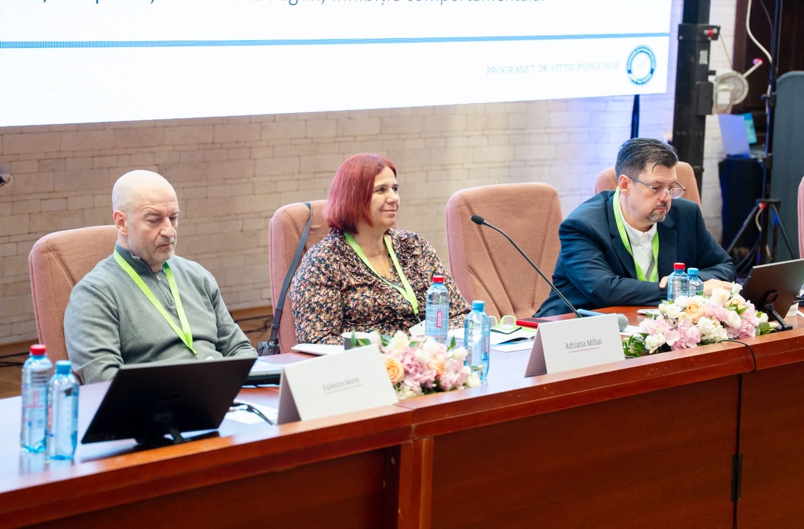 Foto 1 – de la un congres